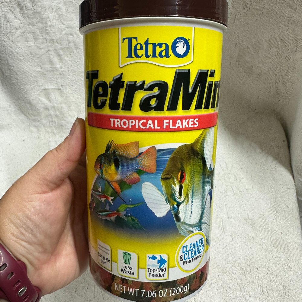 TetraMin Nutritionally Balanced Tropical Flake Food for Tropical Fish, 7.06 oz